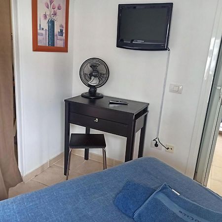 Cozy Apartment In The Center Of Costa Adeje On The 1St Coastline Екстериор снимка