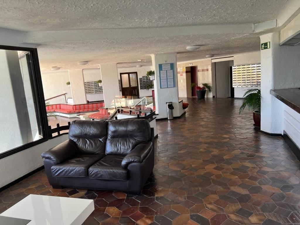 Cozy Apartment In The Center Of Costa Adeje On The 1St Coastline Екстериор снимка
