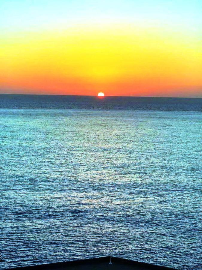Cozy Apartment In The Center Of Costa Adeje On The 1St Coastline Екстериор снимка