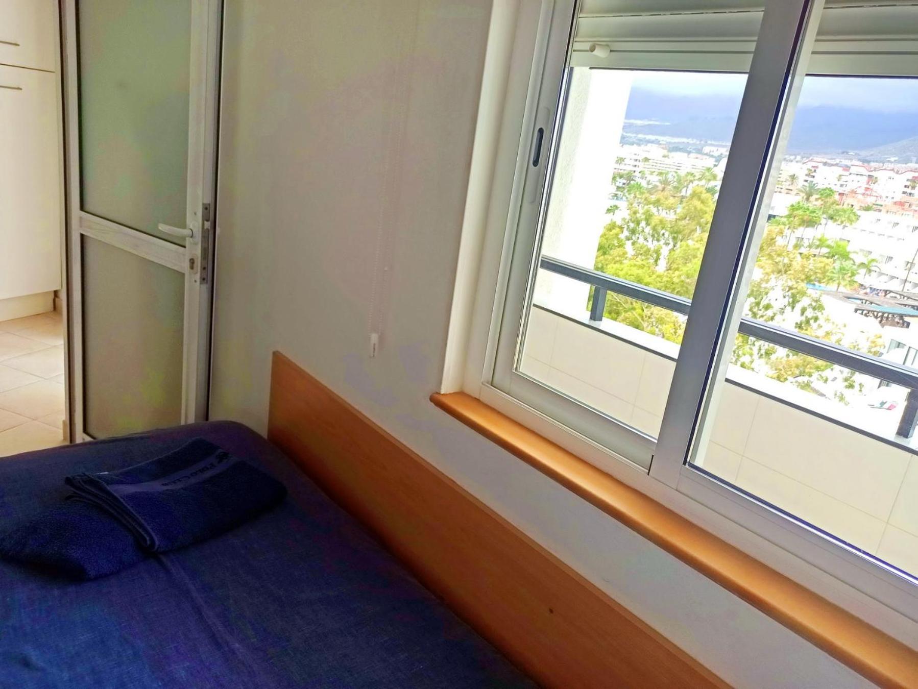 Cozy Apartment In The Center Of Costa Adeje On The 1St Coastline Екстериор снимка