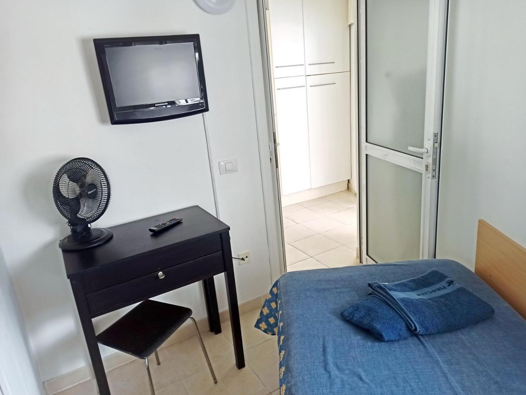 Cozy Apartment In The Center Of Costa Adeje On The 1St Coastline Екстериор снимка