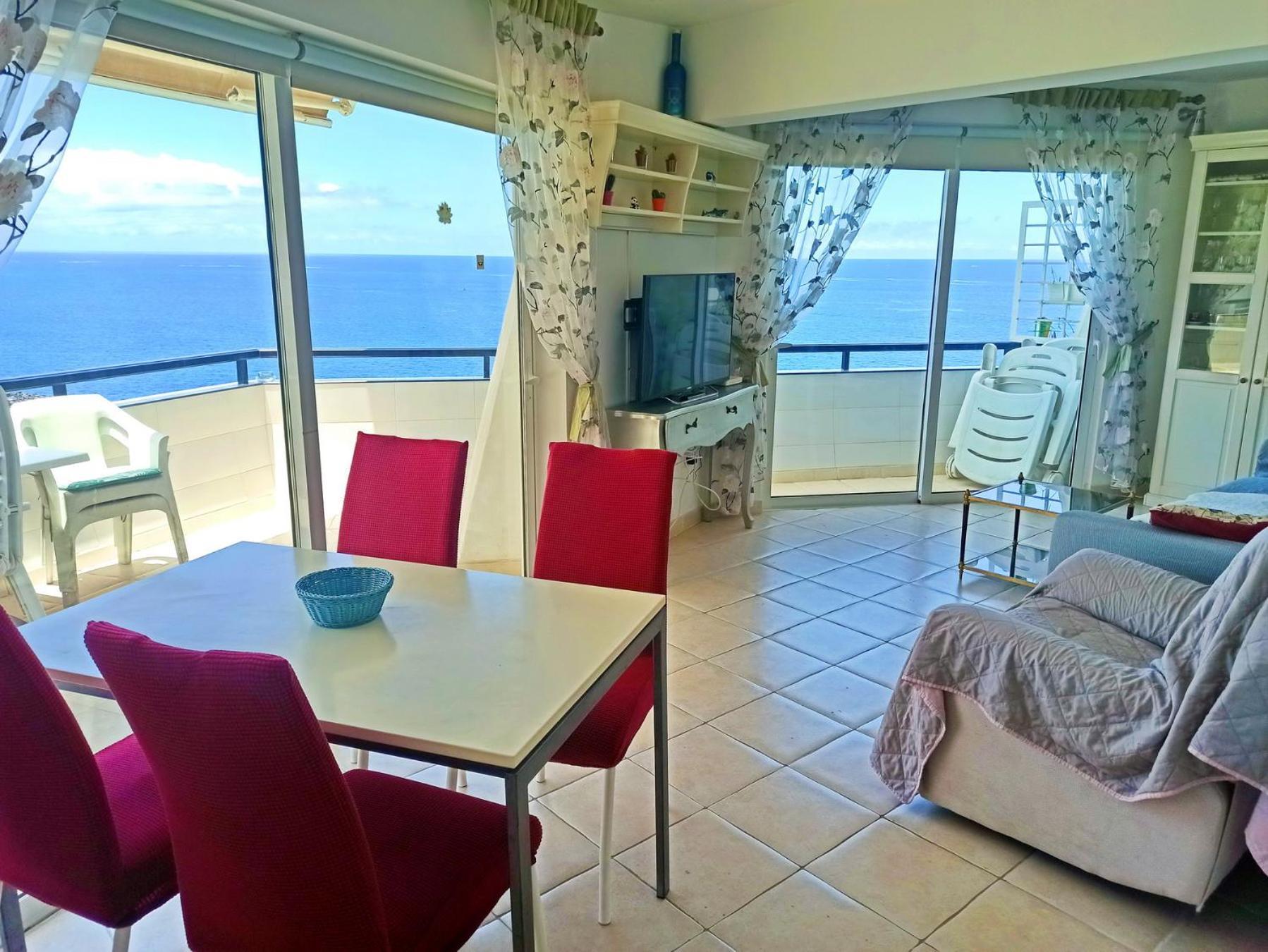 Cozy Apartment In The Center Of Costa Adeje On The 1St Coastline Екстериор снимка