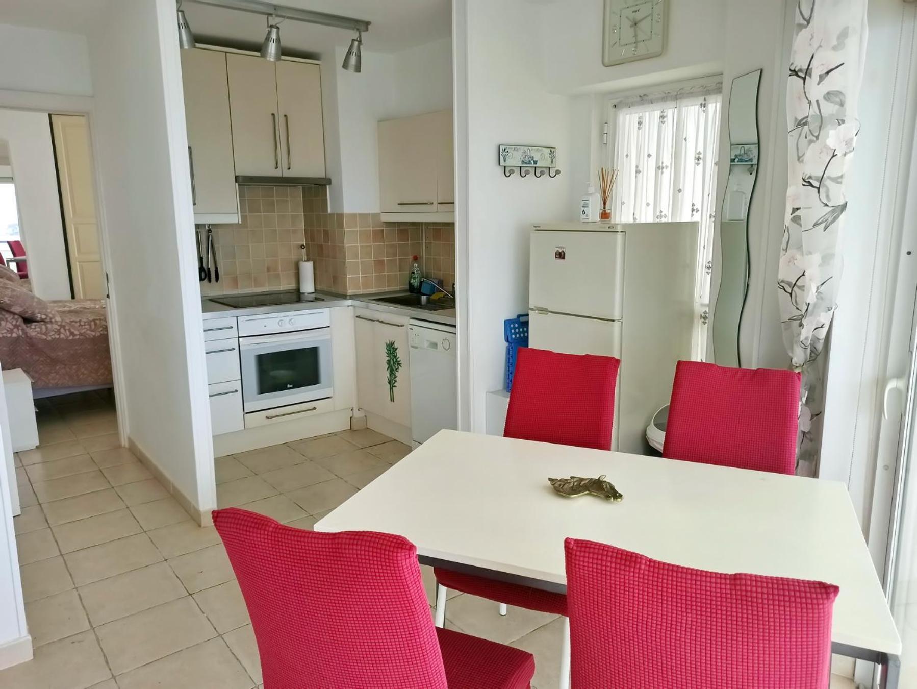 Cozy Apartment In The Center Of Costa Adeje On The 1St Coastline Екстериор снимка